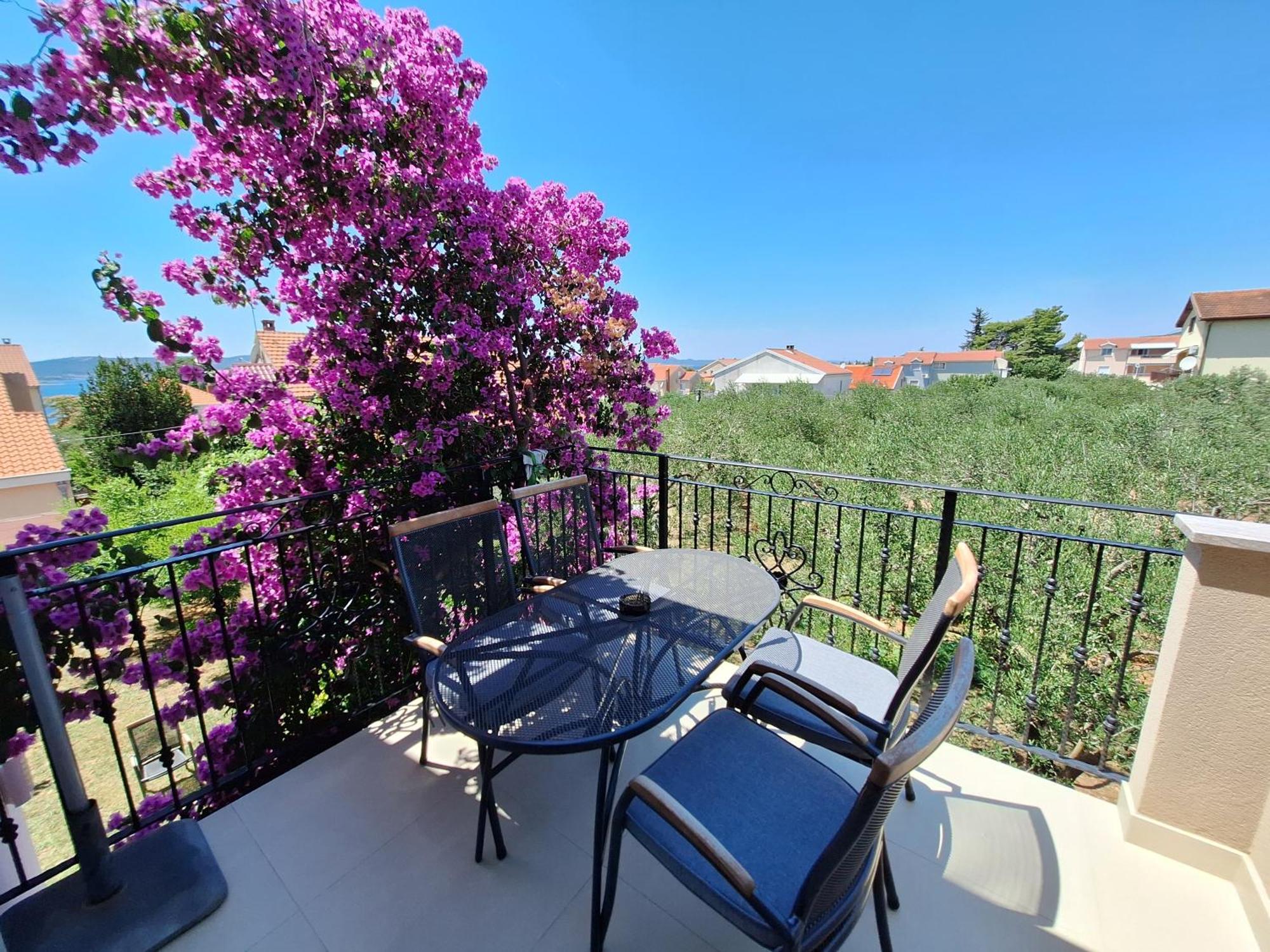 Apartments Vodopija 300M To The Beach Sveti Filip i Jakov Cameră foto